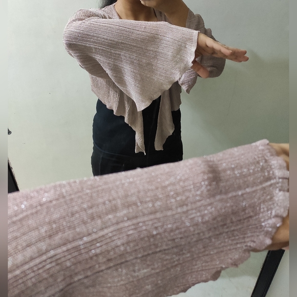 Rose golden Shrug cum Wrap top - Picture 13 of 15